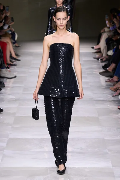 Look 22
